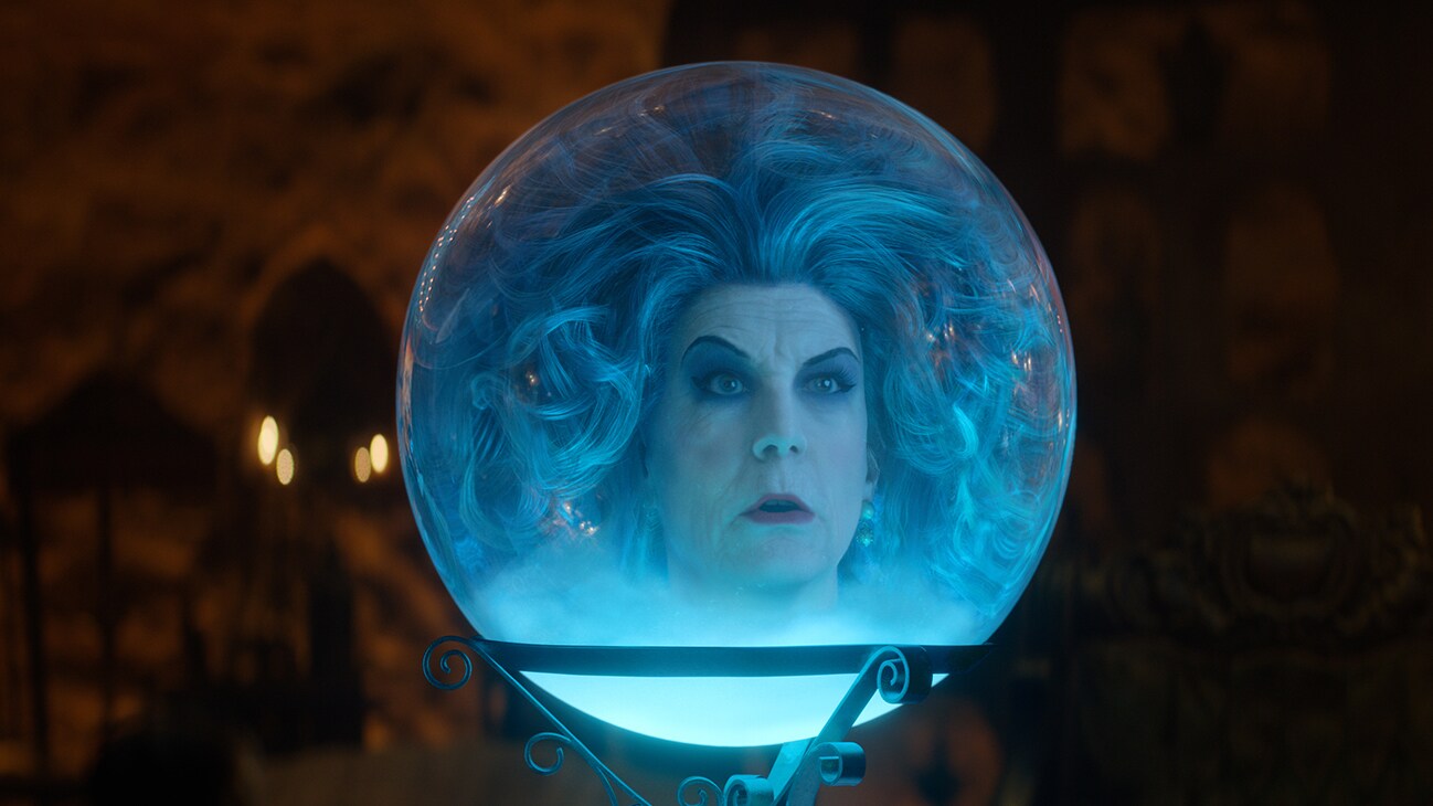 Jamie Lee Curtis as Madame Leota in Disney's HAUNTED MANSION. Photo courtesy of Disney. © 2023 Disney Enterprises, Inc. All Rights Reserved.