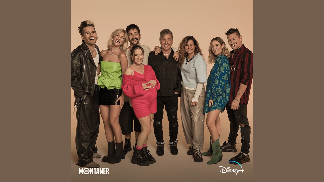 Image of the Los Montaner family from the Disney+ Original series "Los Montaner".