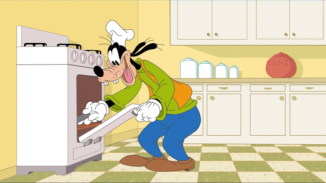 LEARNING TO COOK - It’s a recipe for comedy and disaster when Goofy uses his time at home to learn how to cook. Goofy stars in a trio of hilarious new shorts offering tips on “How to Stay at Home.” © 2021 Disney. All Rights Reserved.