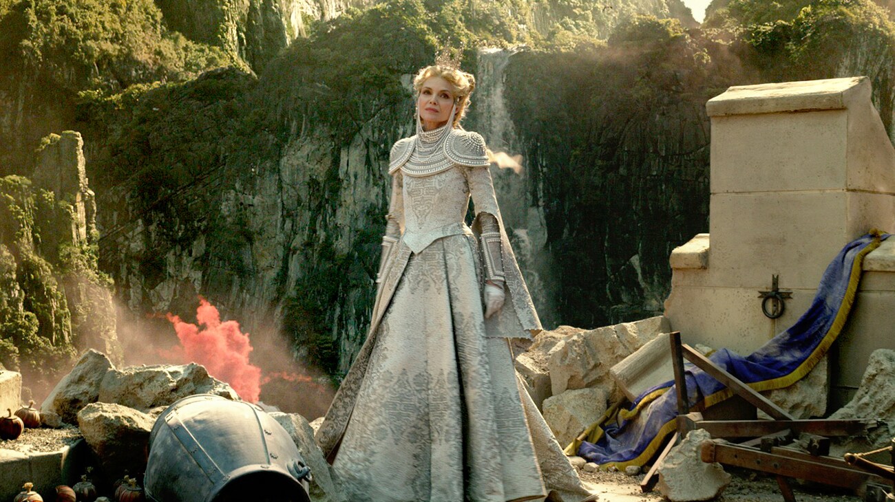 Michelle Pfeiffer in Maleficent: Mistress of Evil