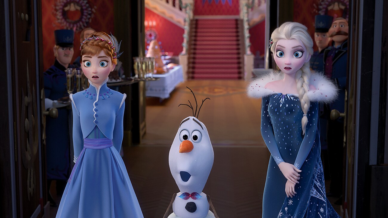 Olaf, Elsa and Anna in "Olaf's Frozen Adventure"