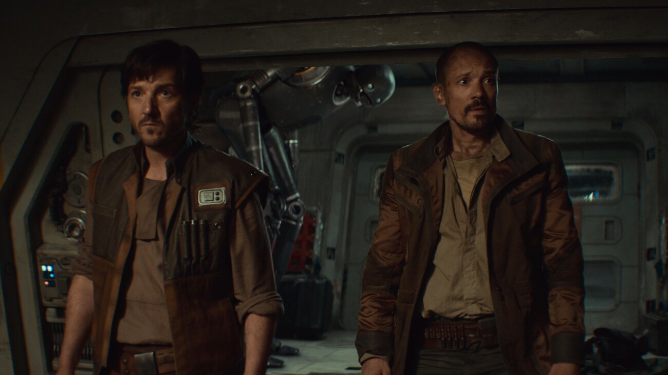 (L-R) Cassian Andor (Diego Luna) and Melshi (Duncan Pow) in Lucasfilm's ANDOR Season 2, exclusively on Disney+. Photo courtesy of Lucasfilm. ©2025 Lucasfilm Ltd. & TM. All Rights Reserved.