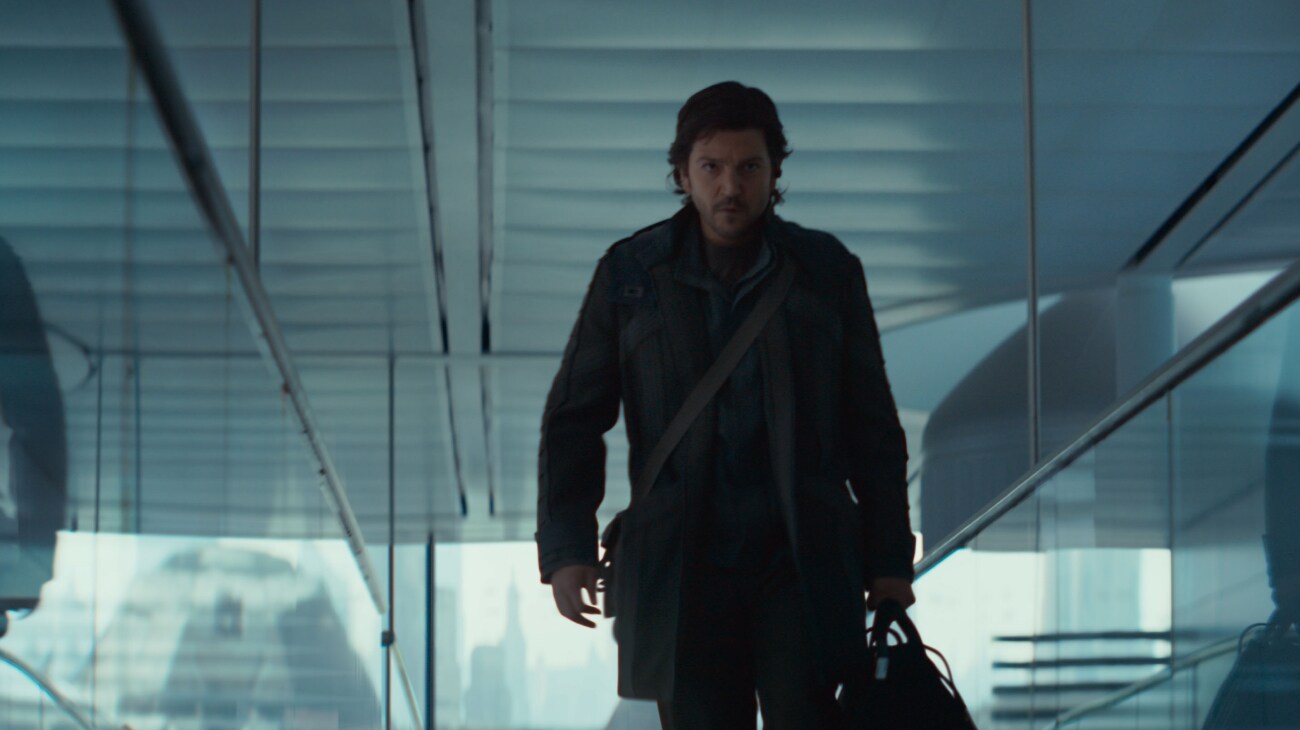 Cassian Andor (Diego Luga) in Lucasfilm's ANDOR Season 2, exclusively on Disney+. Photo courtesy of Lucasfilm. ©2025 Lucasfilm Ltd. & TM. All Rights Reserved.