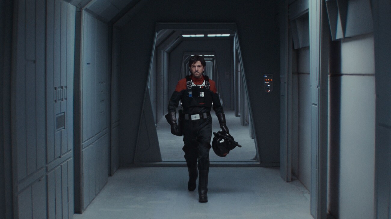Cassian Andor (Diego Luna) in Lucasfilm's ANDOR Season 2, exclusively on Disney+. Photo courtesy of Lucasfilm. ©2025 Lucasfilm Ltd. & TM. All Rights Reserved.