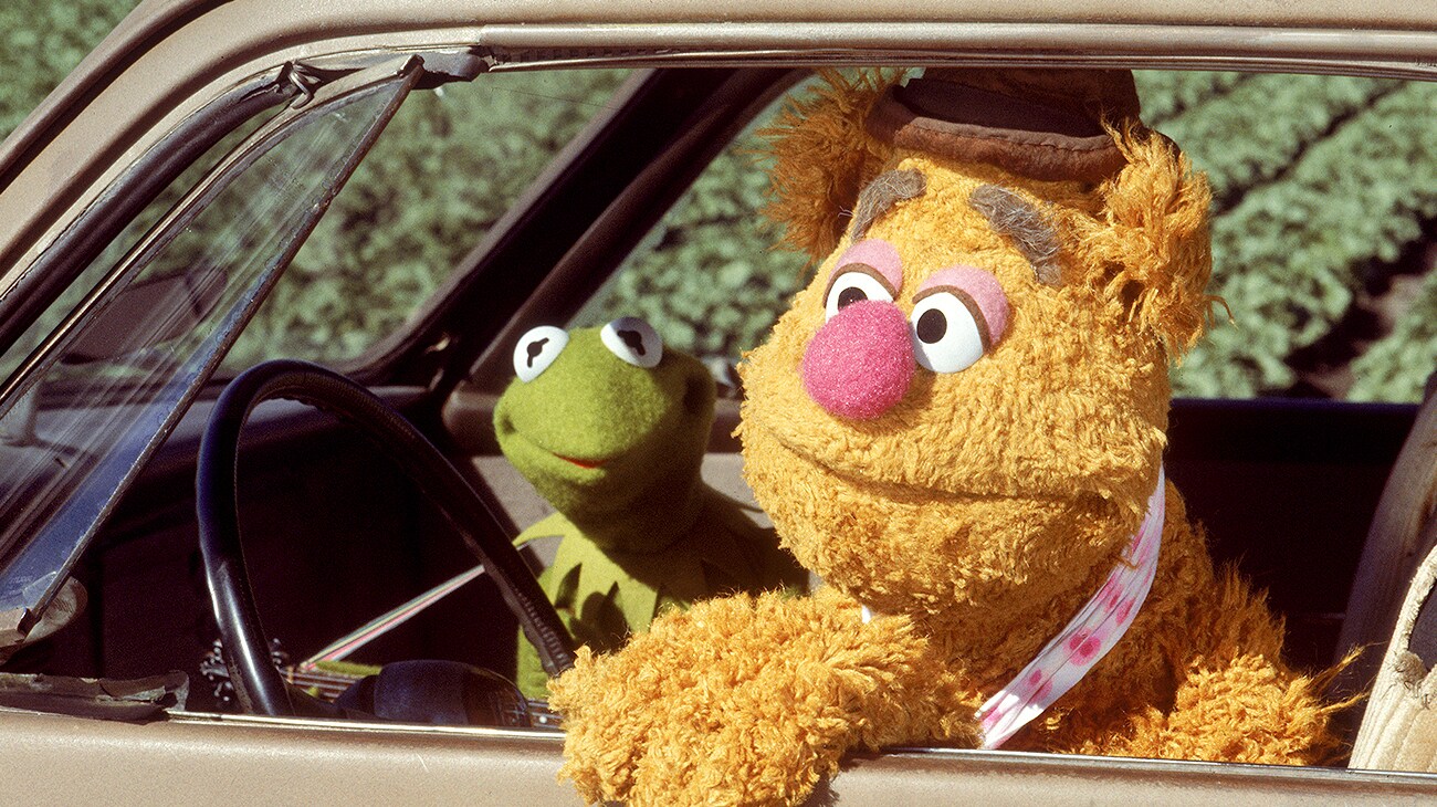 Fozzie the Bear and Kermit the Frog in a car in The Muppet Movie