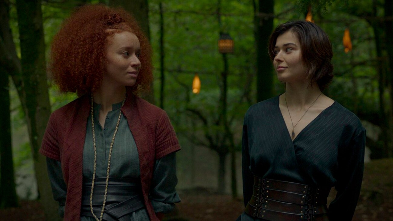 (L-R): Jade (Erin Kellyman) and Kit (Ruby Cruz) in Lucasfilm's WILLOW exclusively on Disney+. ©2022 Lucasfilm Ltd. & TM. All Rights Reserved.