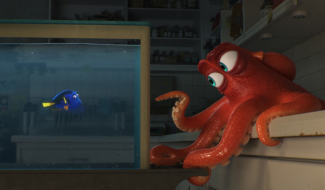 Dory trapped in an aquarium as Hank tries to get her out in "Finding Dory"
