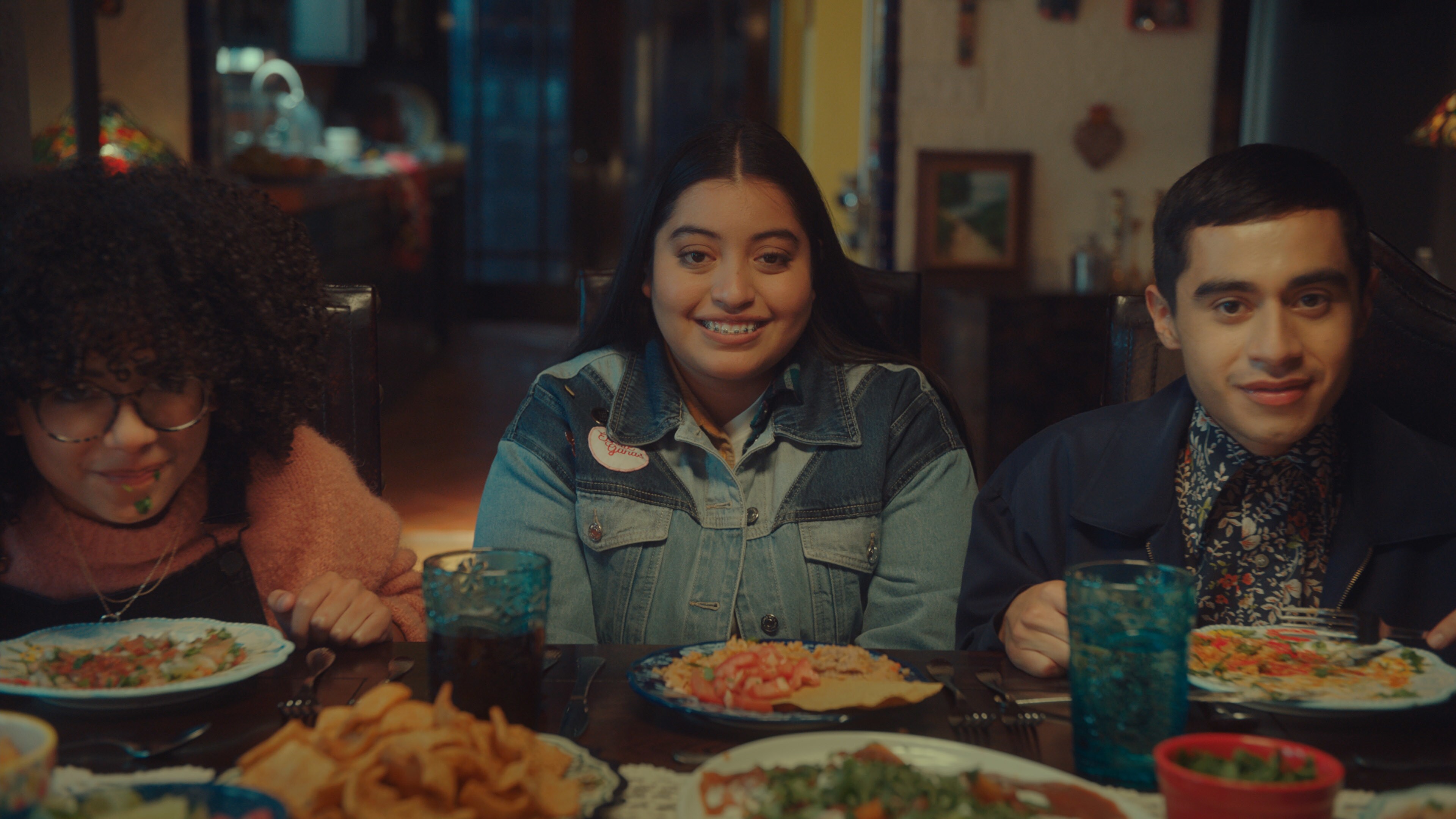 (L-R): Olivia Sullivent as Dora, Keyla Monterroso Mejia as Val Garcia and Gilberto Ortiz as Jimmy in Disney’s “LAUNCHPAD” Season One short, “GROWING FANGS,” Written and Directed by Ann Marie Pace. Photo courtesy of Disney. © 2021 Disney Enterprises, Inc. All Rights Reserved.