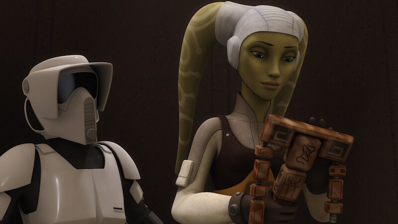 Hera Syndulla holding her family's Kalikori