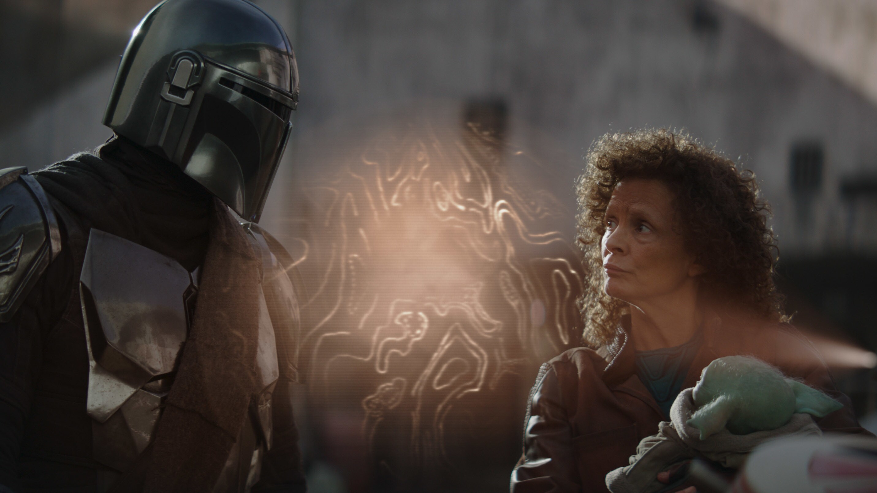 The Mandalorian (Pedro Pascal), Peli Motto (Amy Sedaris) and the Child in Lucasfilm's THE MANDALORIAN, season two, exclusively on Disney+. © 2020 Lucasfilm Ltd. & ™. All Rights Reserved.