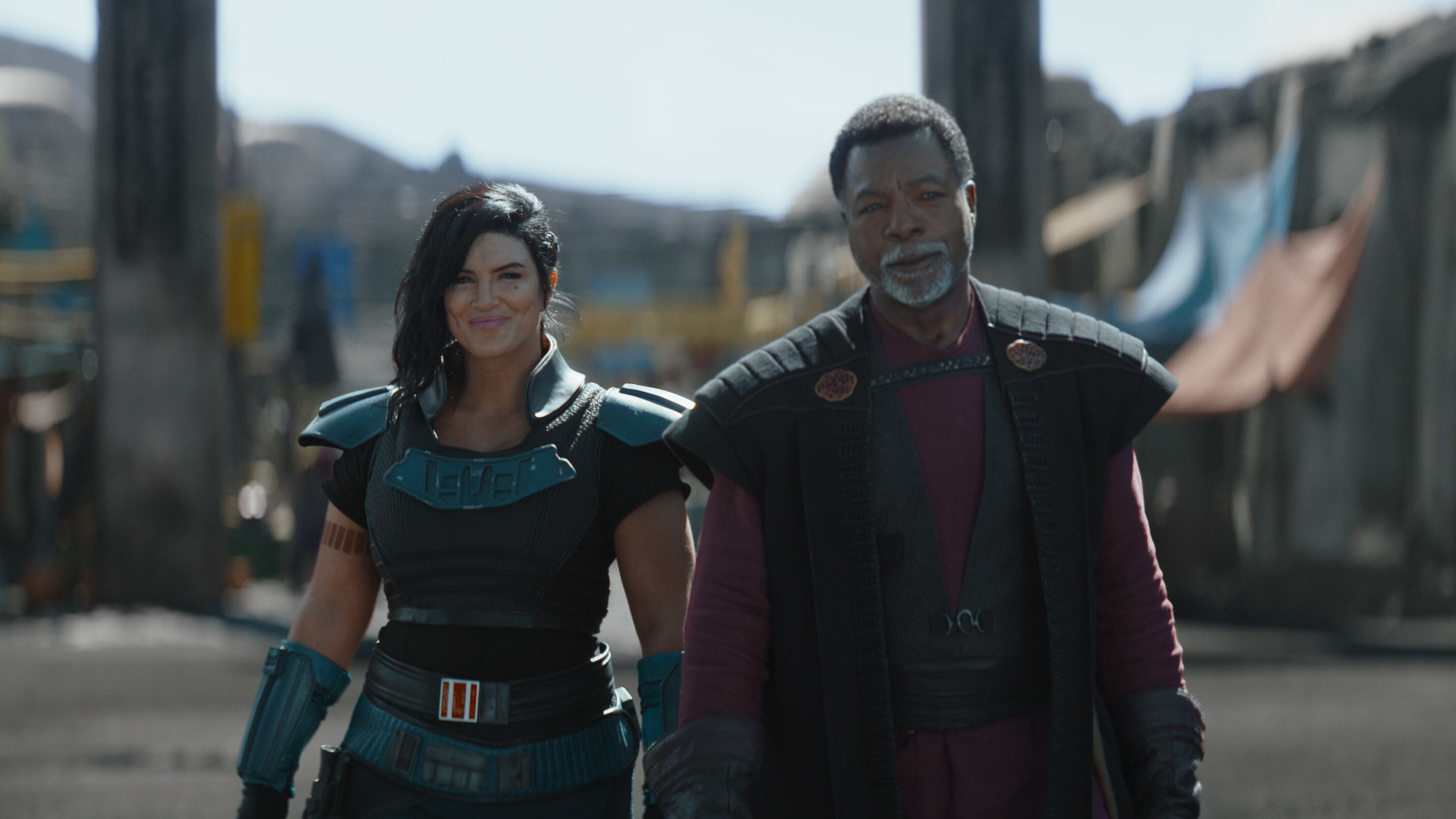 Gina Carano is Cara Dune and Carl Weathers is Greef Karga in Lucasfilm's THE MANDALORIAN, season two, exclusively on Disney+. © 2020 Lucasfilm Ltd. & ™. All Rights Reserved.