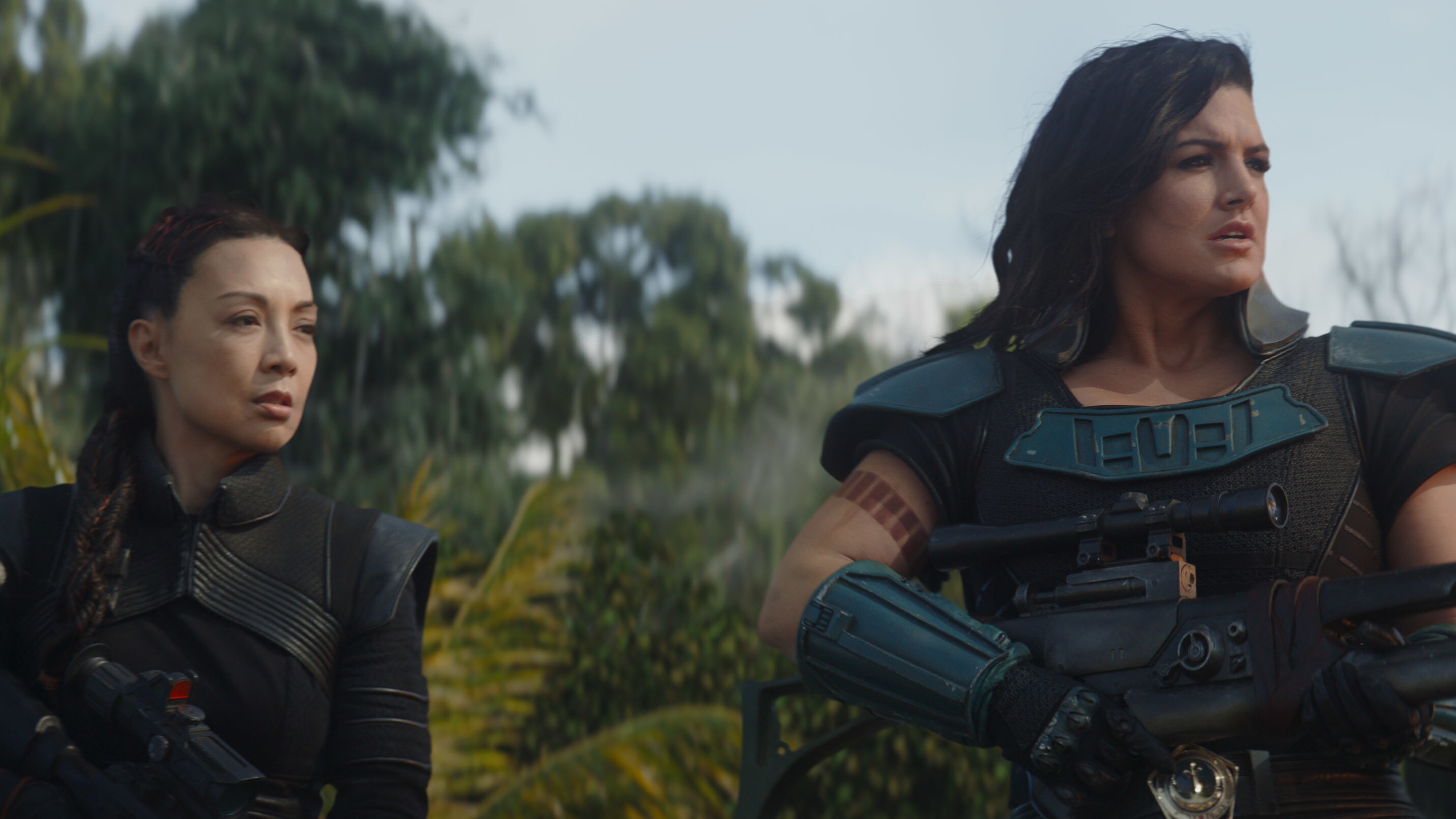 L_R): Fennec Shand (Ming-Na Wen) and Cara Dune (Gina Carano) in Lucasfilm's THE MANDALORIAN, season two, exclusively on Disney+. © 2020 Lucasfilm Ltd. & ™. All Rights Reserved.