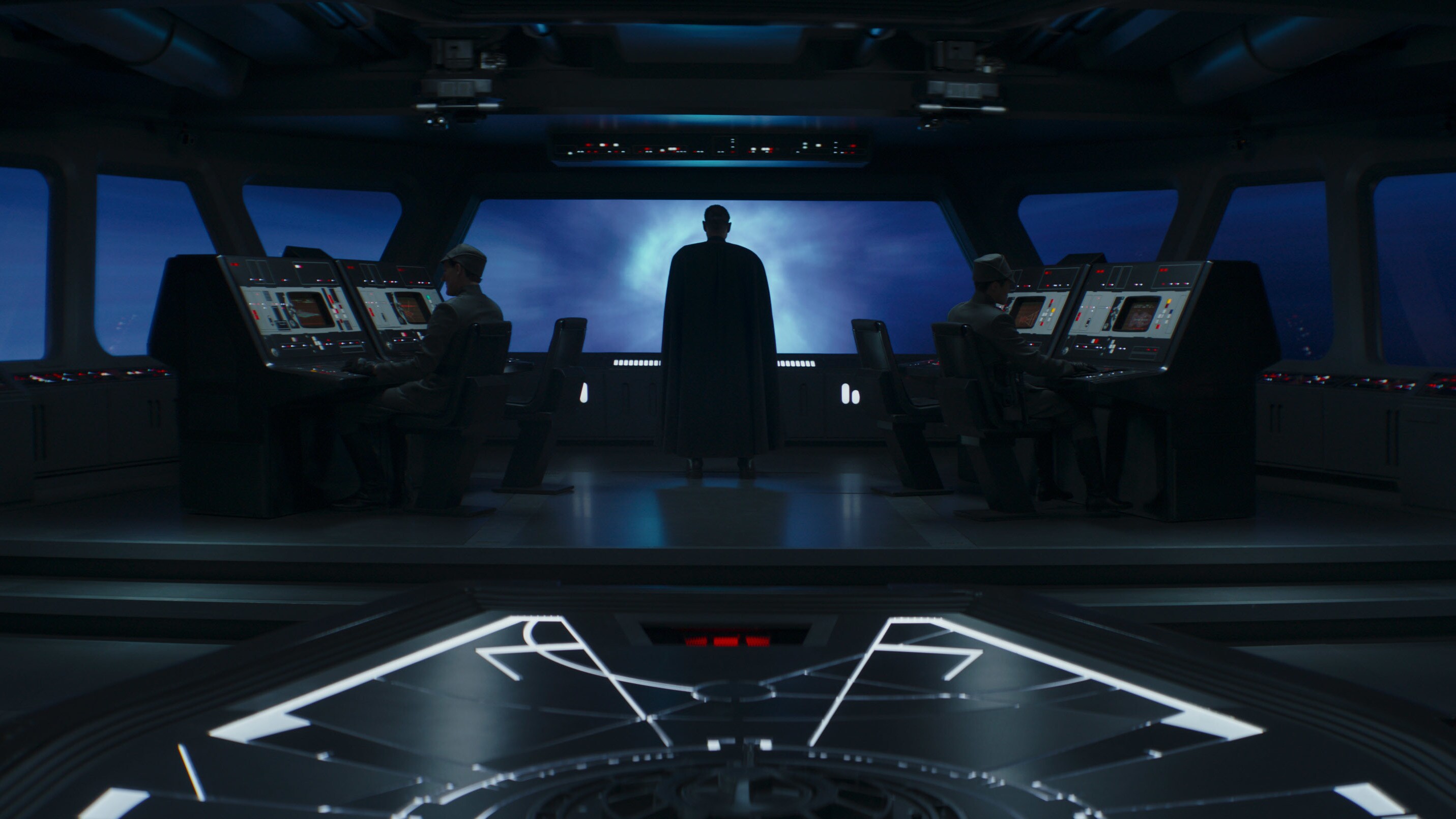 (Center): Giancarlo Esposito is Moff Gideon in Lucasfilm's THE MANDALORIAN, season two, exclusively on Disney+. © 2020 Lucasfilm Ltd. & ™. All Rights Reserved.