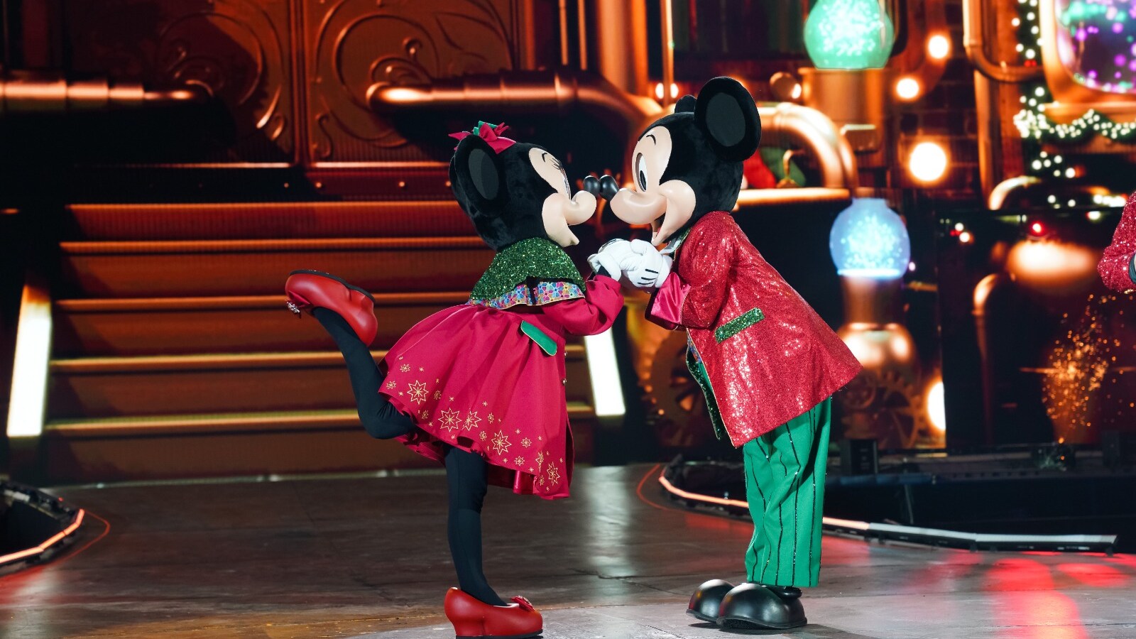 DISNEY ANUNCIA PATROCINADORES DO ESPETÁCULO OFICIAL DE NATAL EM CURITIBA