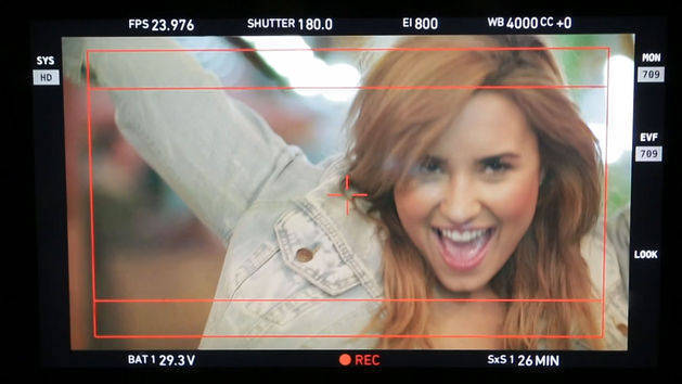 Made in the USA - Behind the Scenes - Demi Lovato