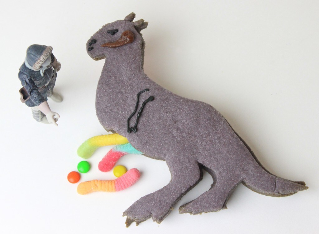 Completed tauntaun cookie