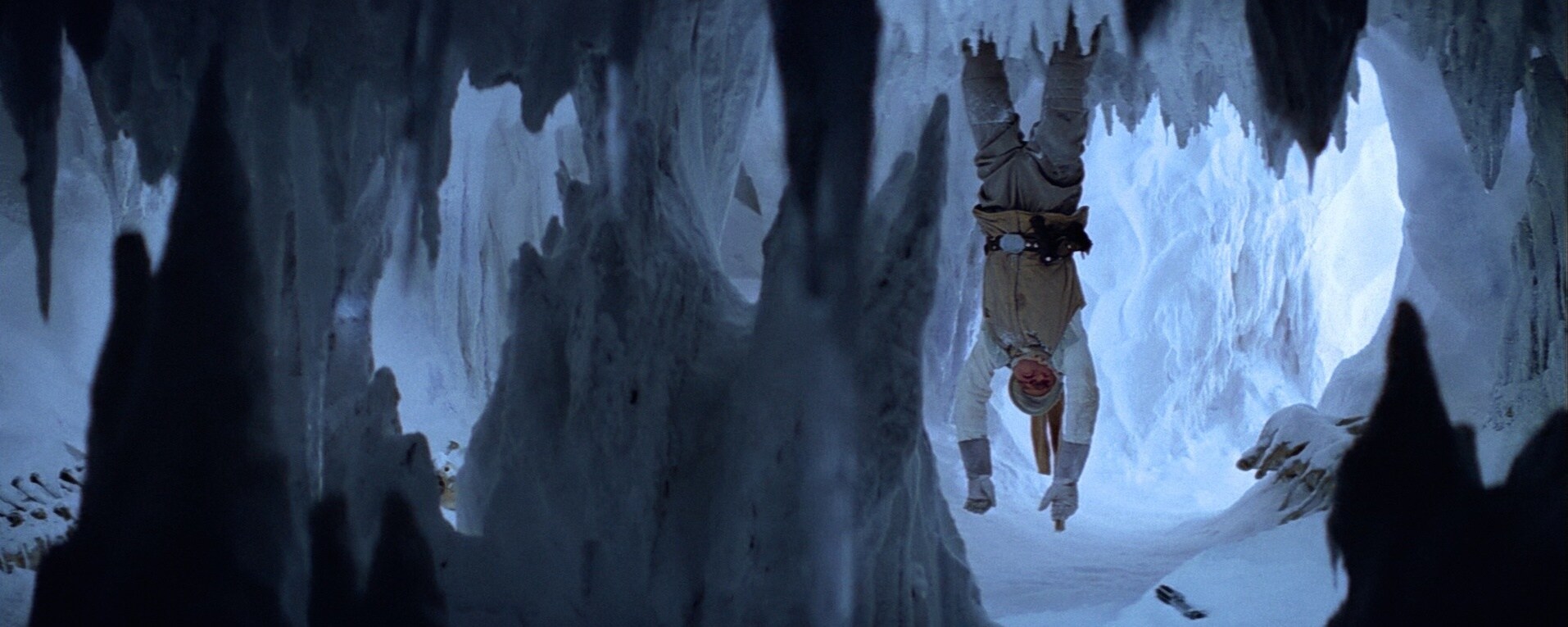 TIL that the scene of Luke attacked my a Wampa on Hoth was added