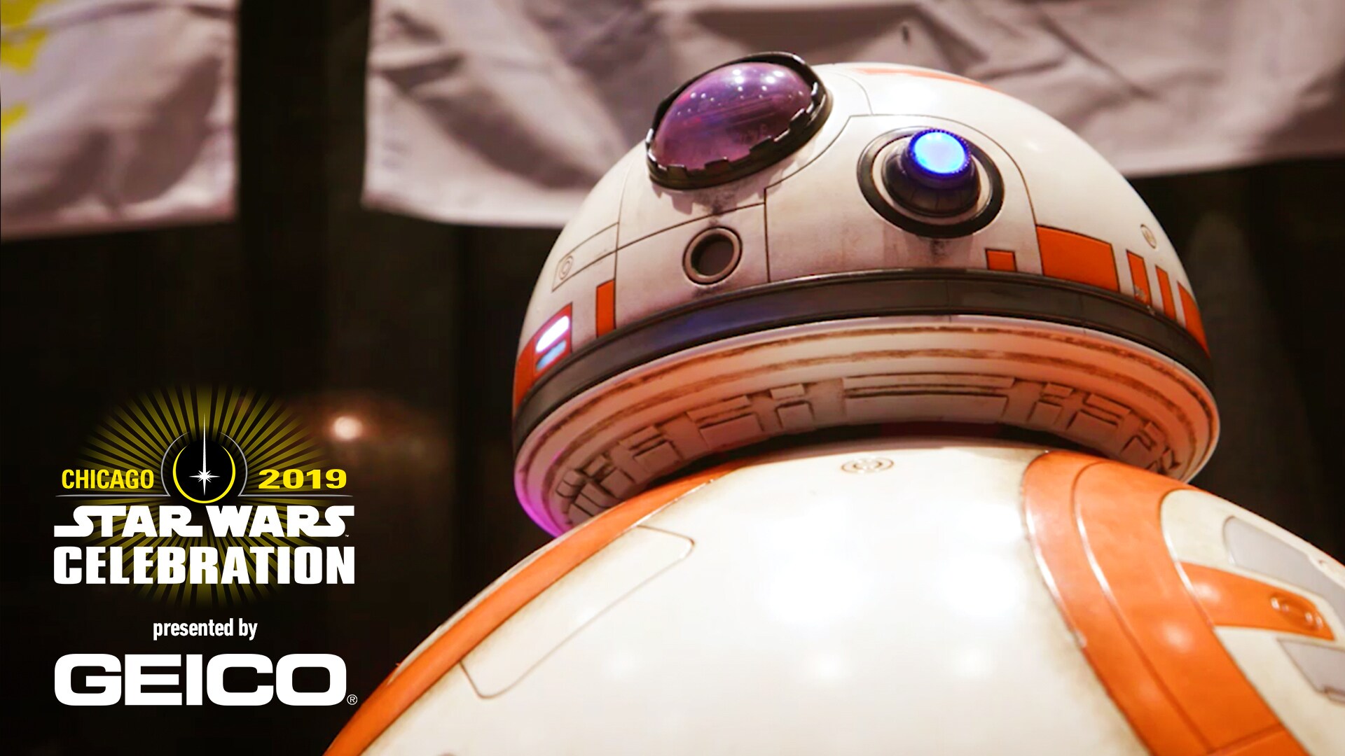 Unbelievable Droid Building at Star Wars Celebration - A Star Wars Show Extra