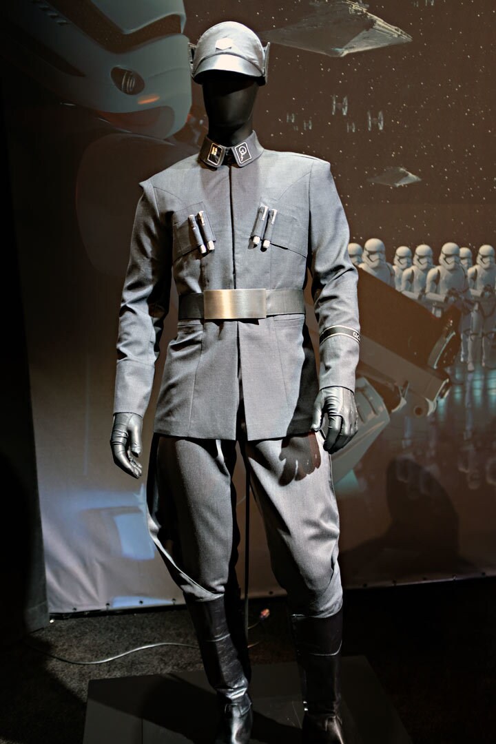A First Order Lieutenant outfit.