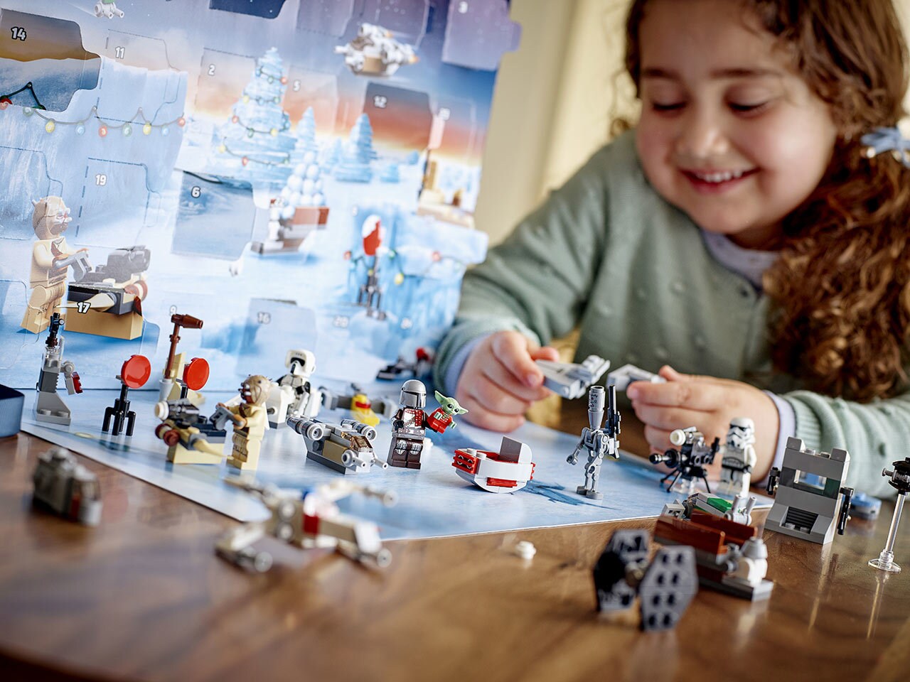 LEGO Star Wars Advent Calendar lifestyle build