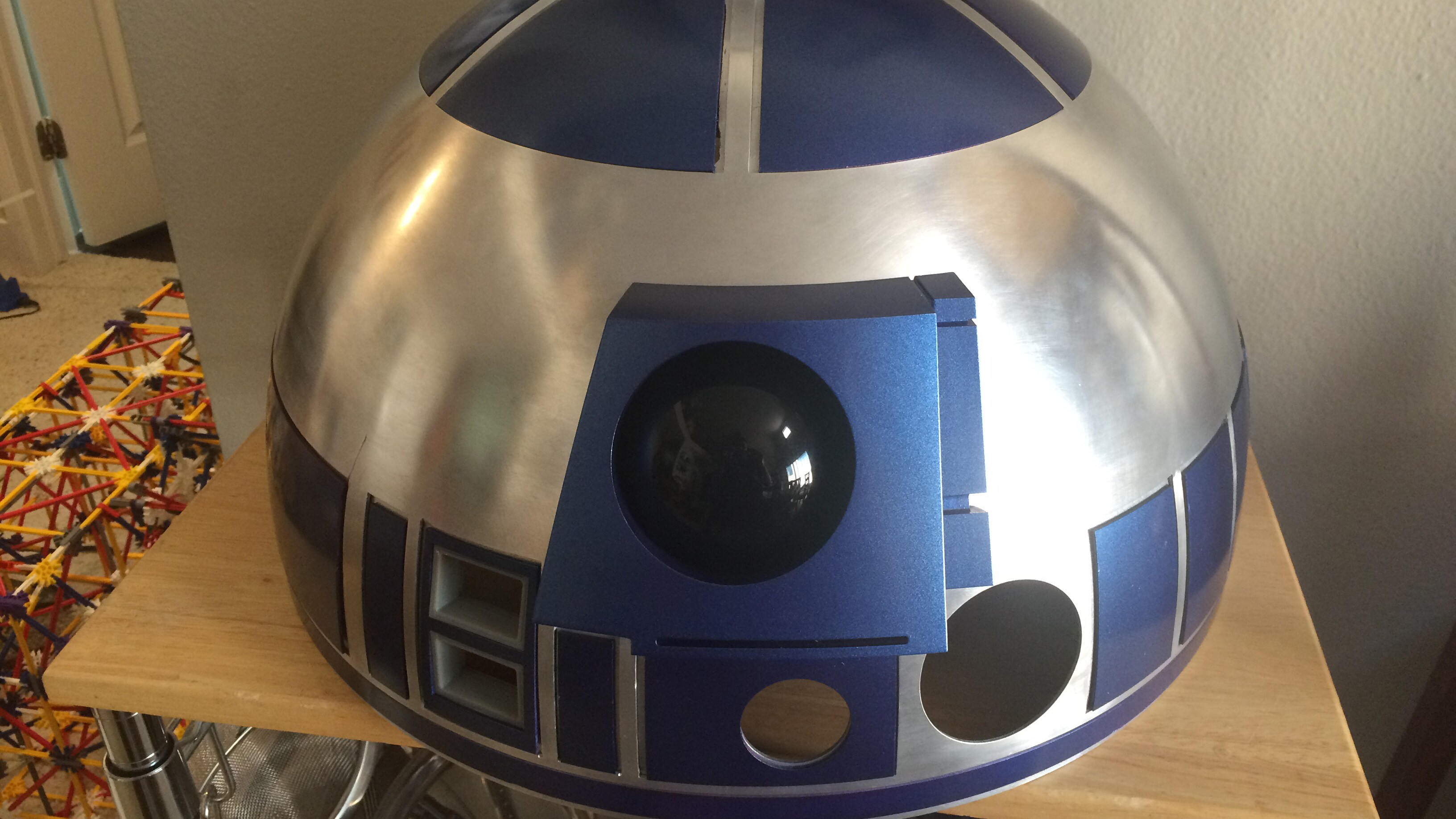Fully Operational Fandom: Assembling Astromechs with R2-D2 Builders