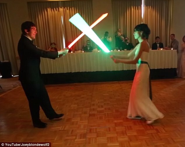 Star Wars couple