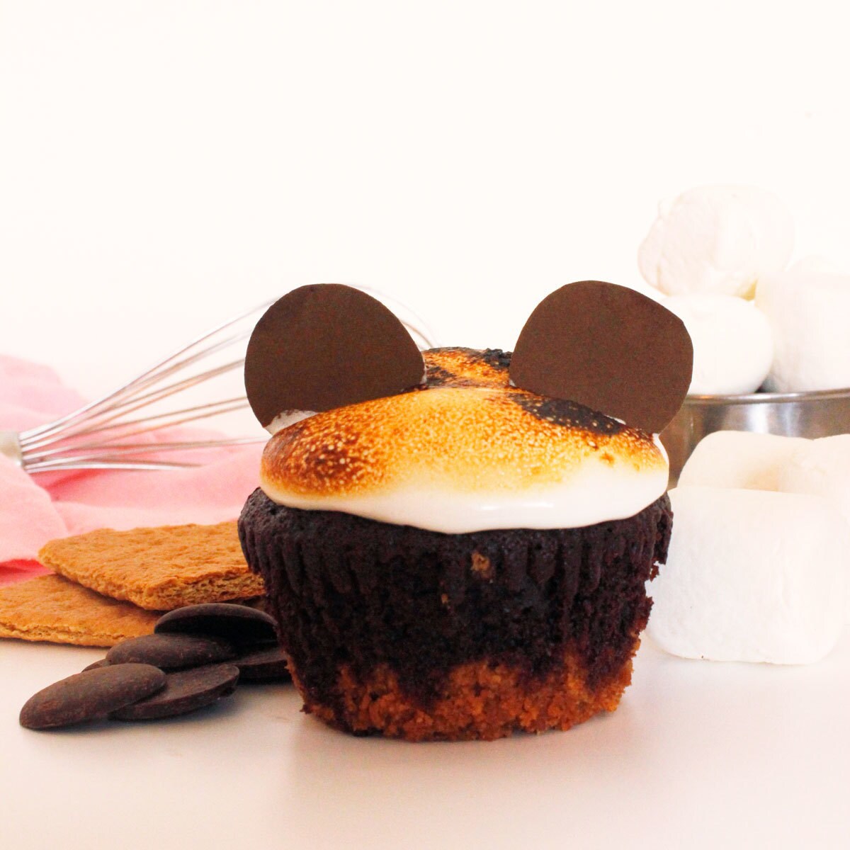 Learn How to Make Delicious S’mores Cupcakes Inspired by Mickey Mouse | Disney News