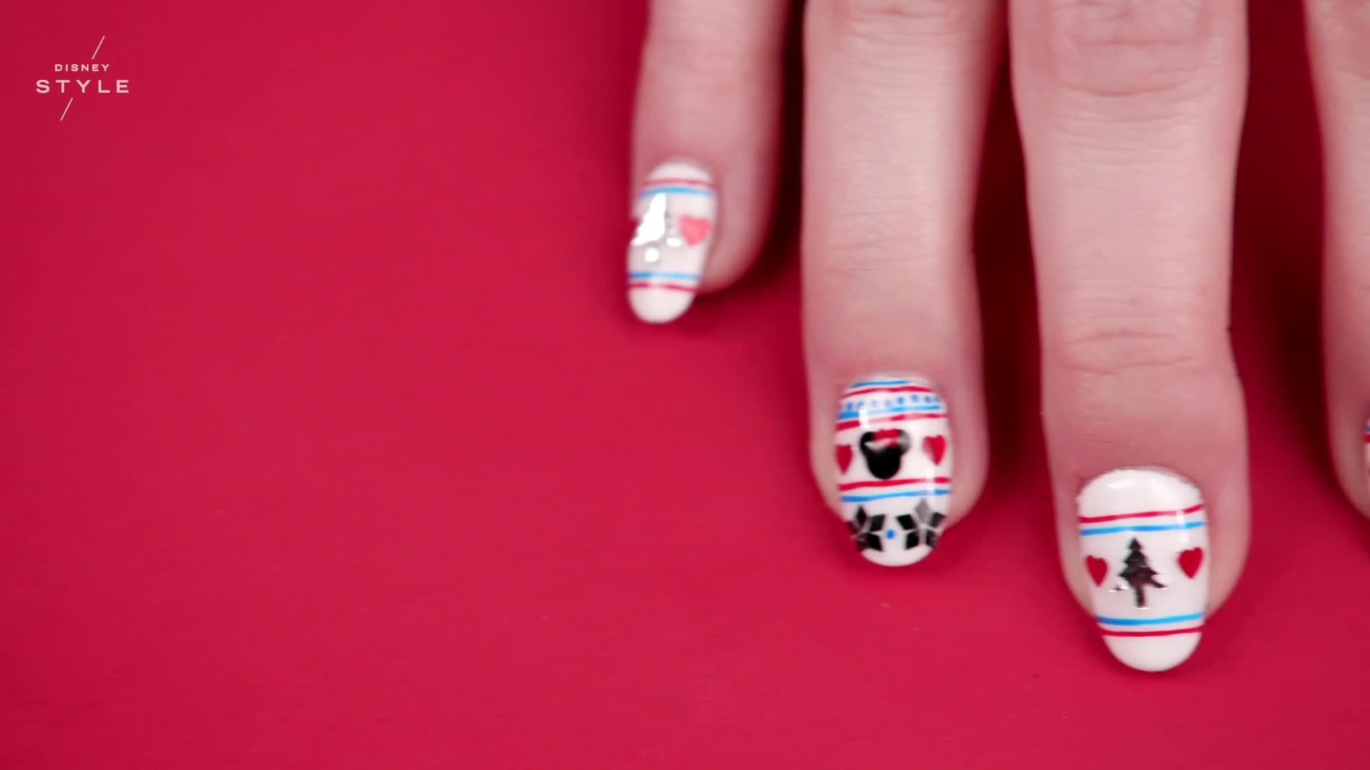 Mickey & Minnie Holiday Sweater Nail Art | TIPS by Disney Style