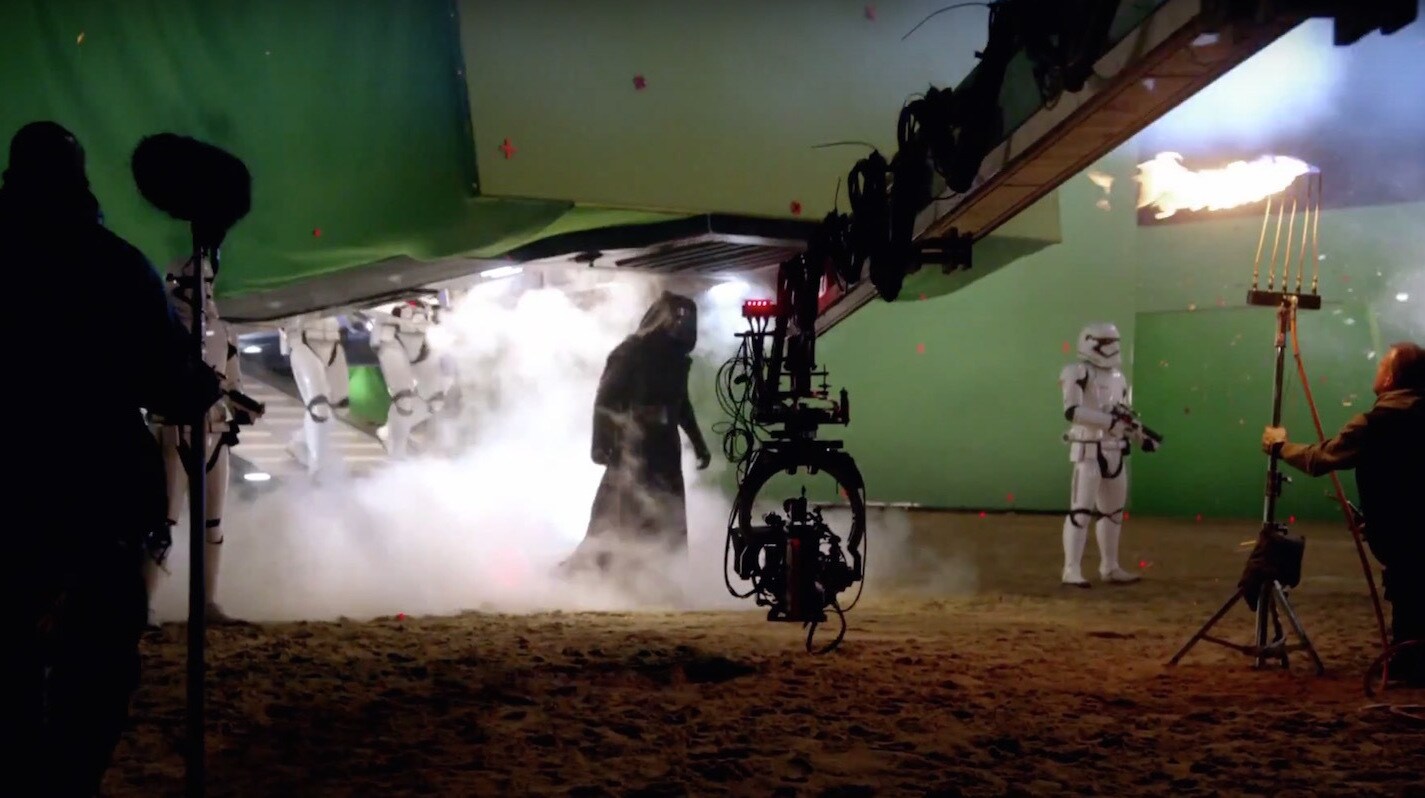 Star Wars: The Force Awakens “Legacy” Featurette (Comic Con Experience, Brazil)