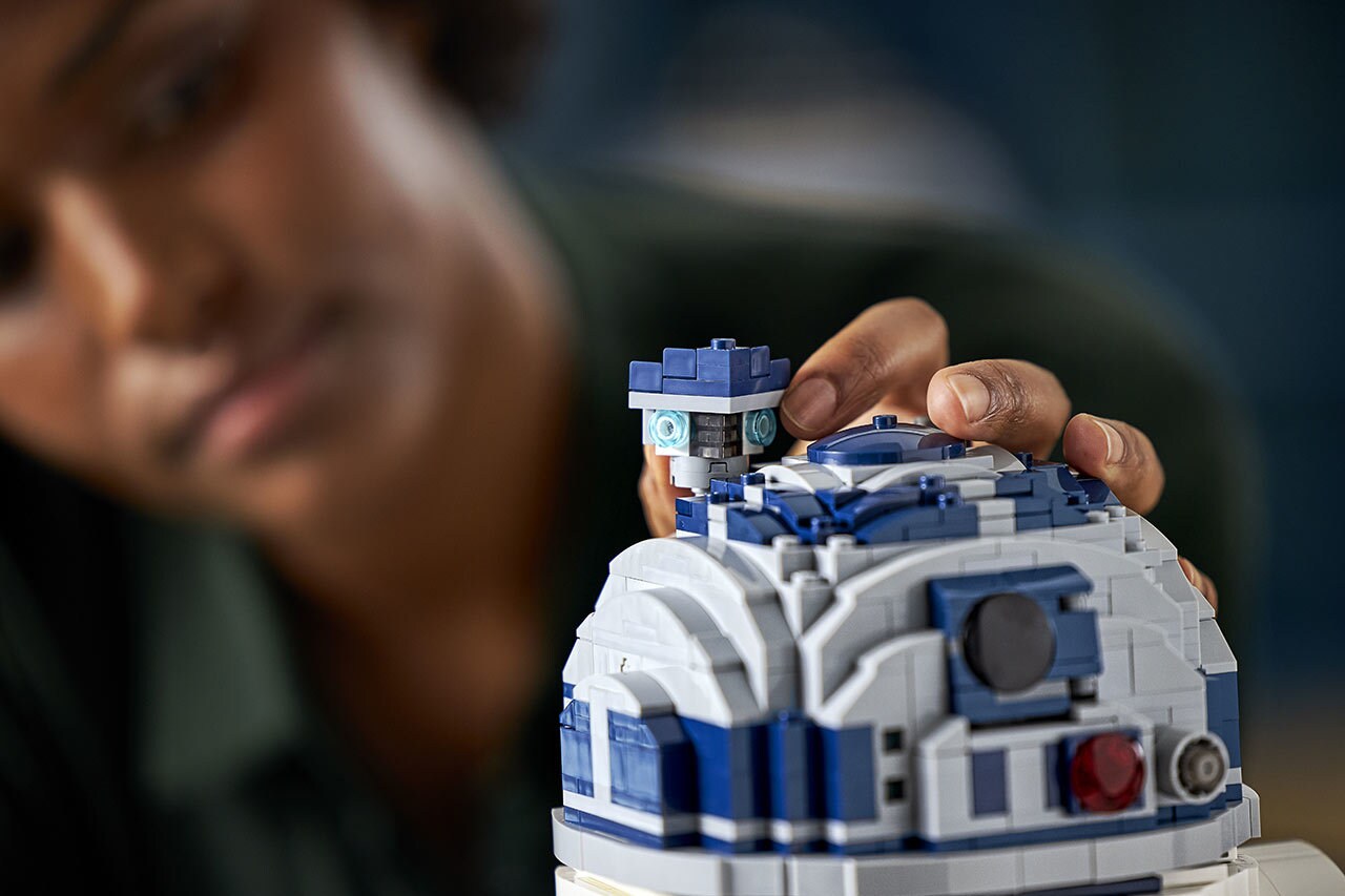 LEGO Star Wars R2-D2 close up