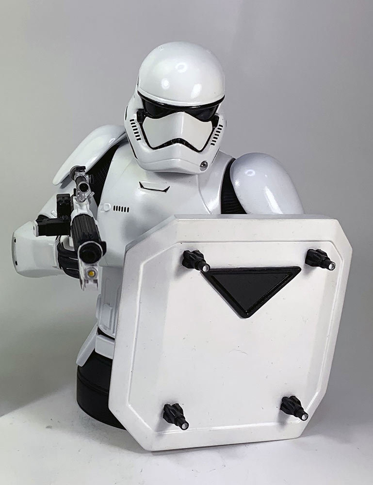 Diamond First Order Stormtrooper Deluxe 1/6 Scale Mini-Bust
