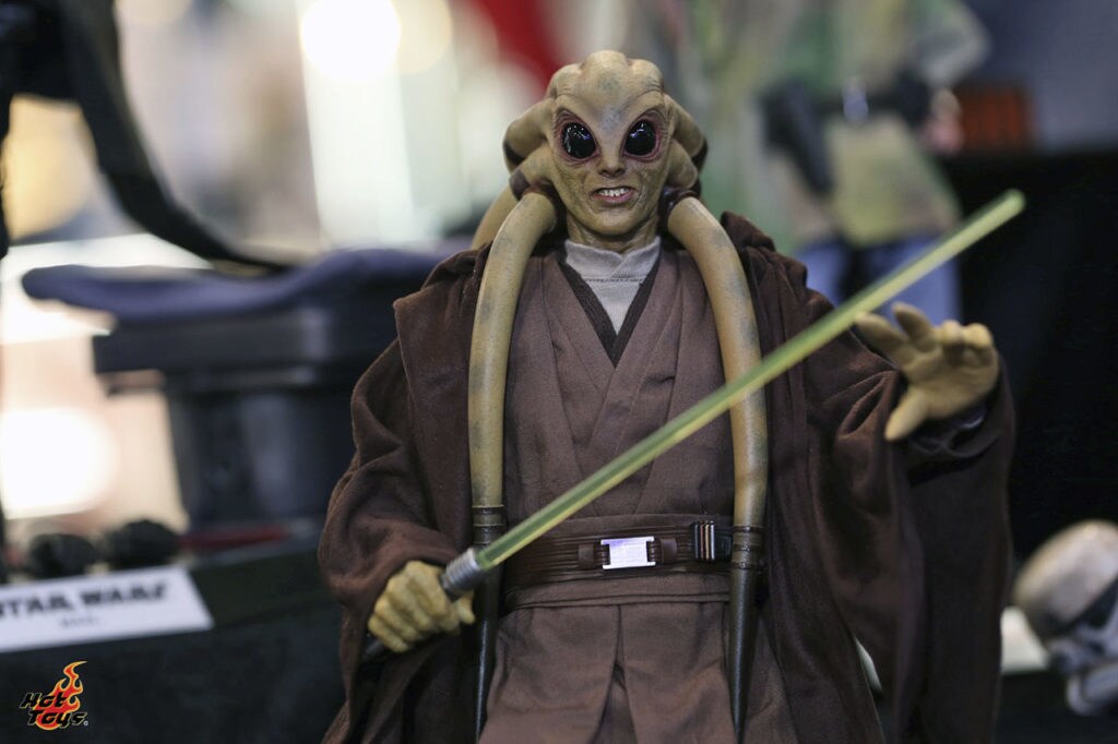 Inside Hot Toys' New Reveals from Padmé to Maul