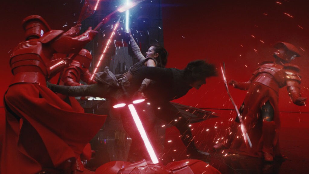 Rey and Kylo Ren versus the Praetorian Guards in Star Wars: The Last Jedi.