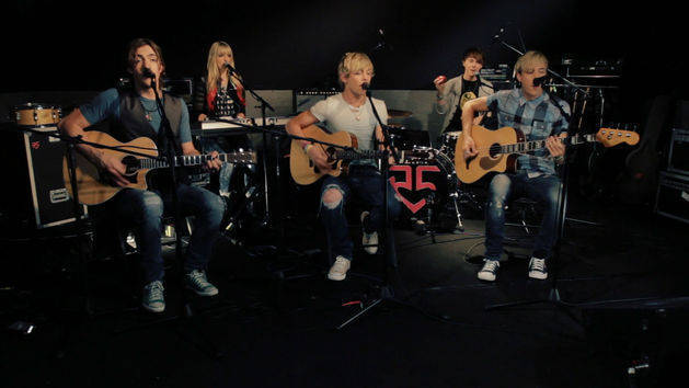 Fallin' For You (Acoustic) - R5
