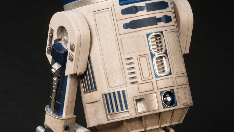 Making Sideshow Collectibles' R2-D2 Deluxe Sixth Scale Figure