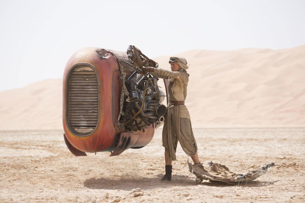 Rey builds her speeder in Star Wars: The Force Awakens.
