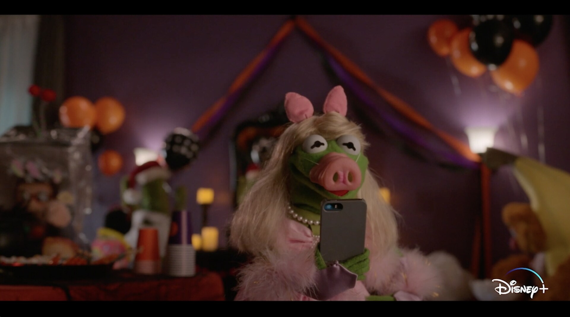 Official Clip - Kermit & Miss Piggy | Muppets Haunted Mansion | Disney+