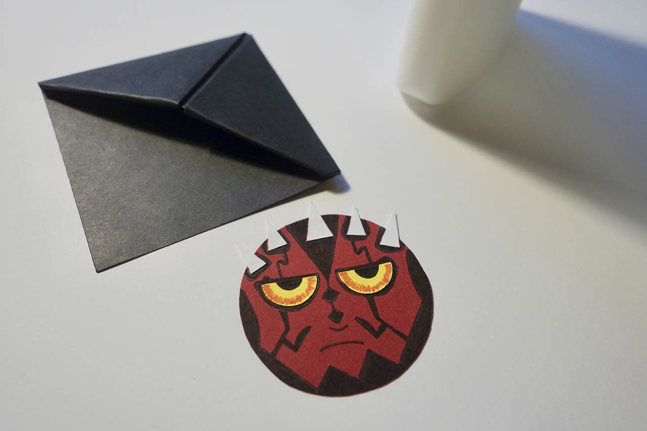 Darth Maul bookmark, draw in face details