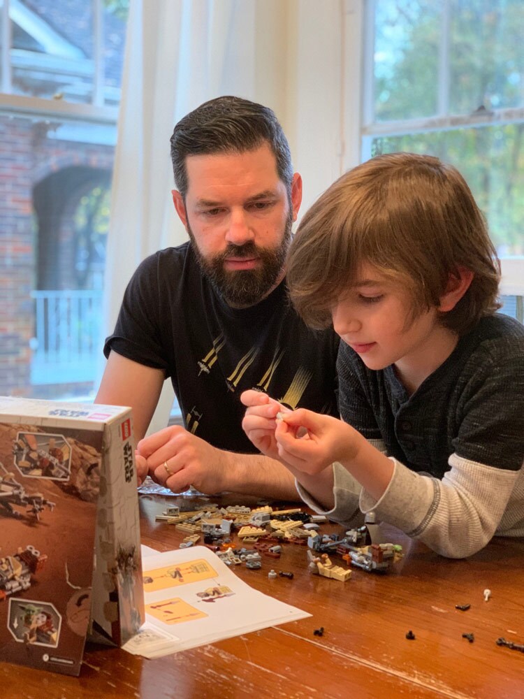 Dan and Jack build a LEGO Star Wars set