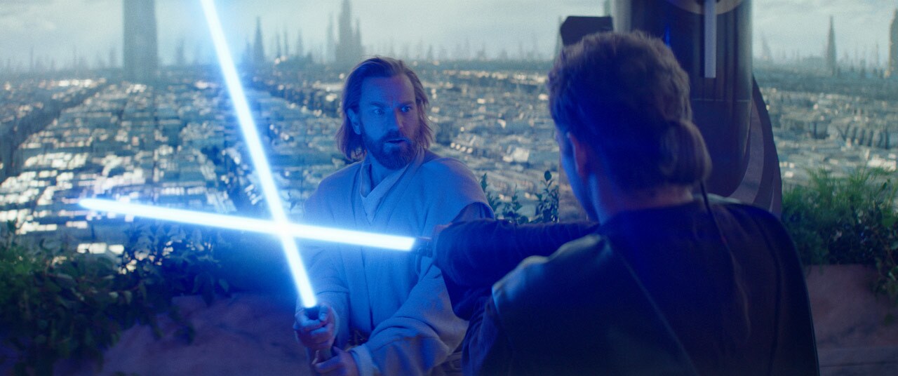 Obi-Wan Kenobi and Anakin Skywalker practice lightsaber combat