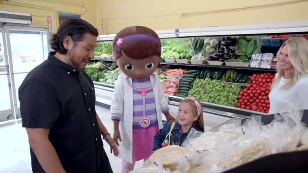 Flavors of the World with Doc McStuffins- Mexican-inspired Chicken Lettuce Cups