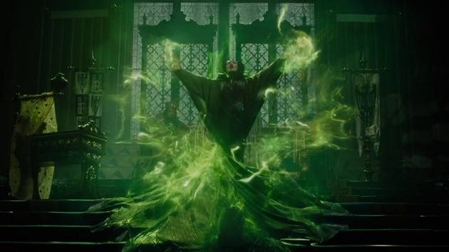 Bringing the Curse to Life - Maleficent BTS Featurette
