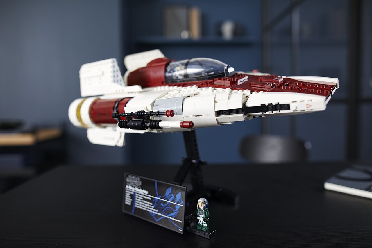 LEGO Star Wars A-wing Starfighter final