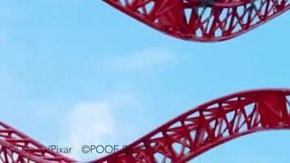 Looping Montanha-Russa Slinky Dog Dash