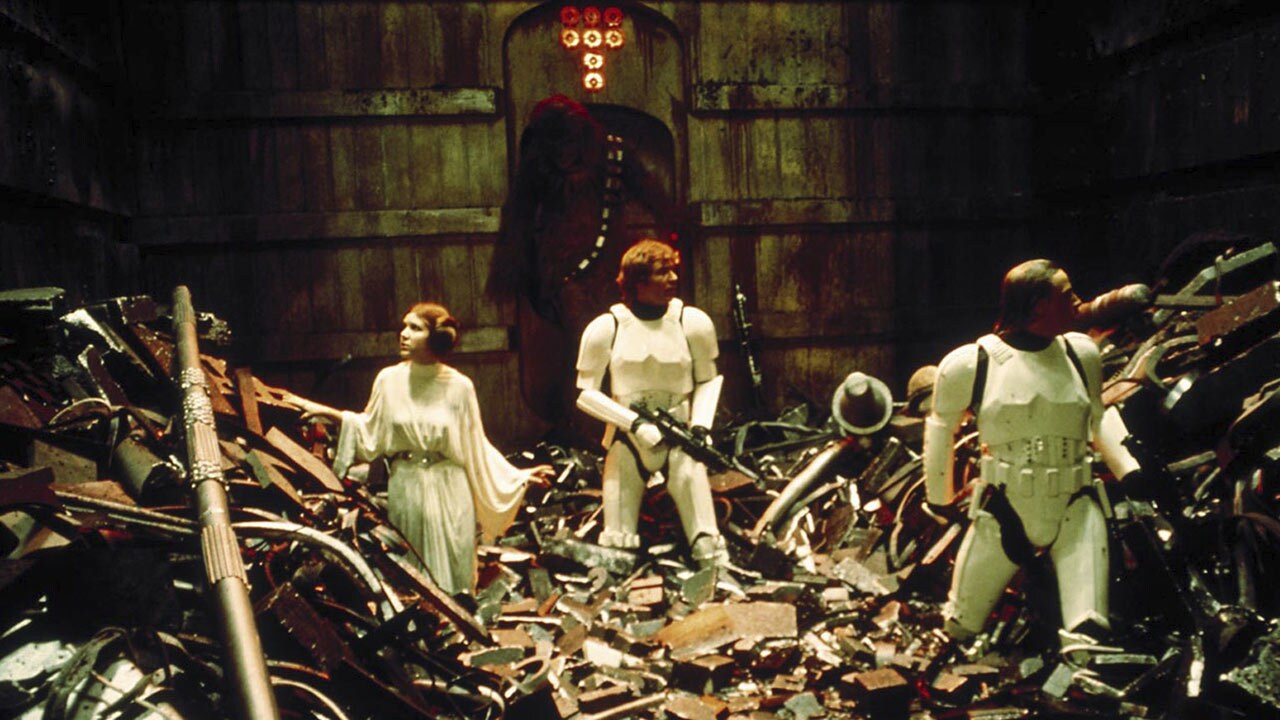 Luke, Han, and Leia in a trash compacter