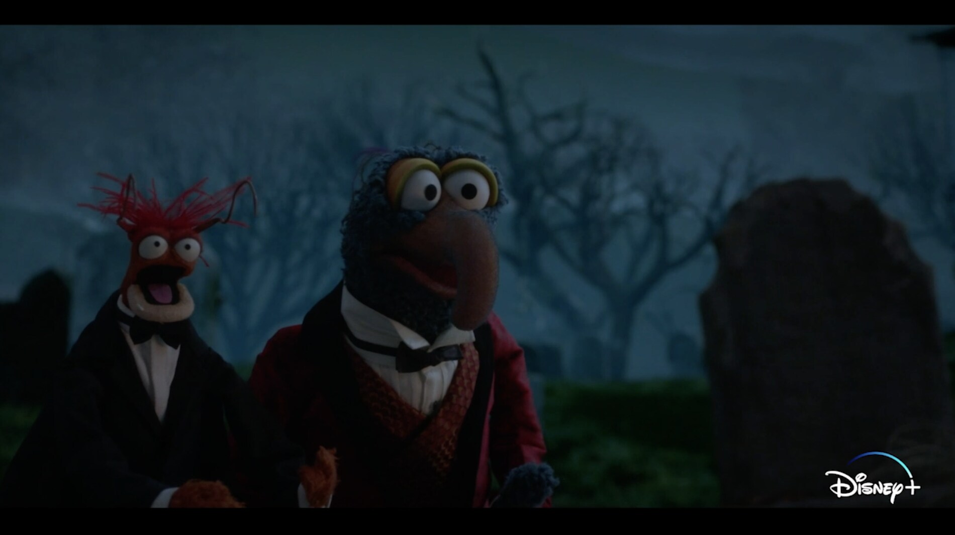 Official Clip - Gonzo & Pepe Have Arrived | Muppets Haunted Mansion | Disney+