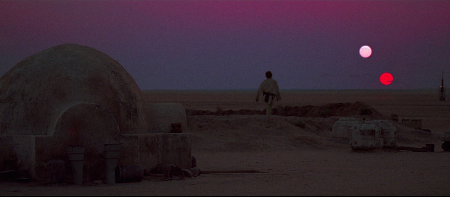A New Hope - Luke gazing at Tatooine suns