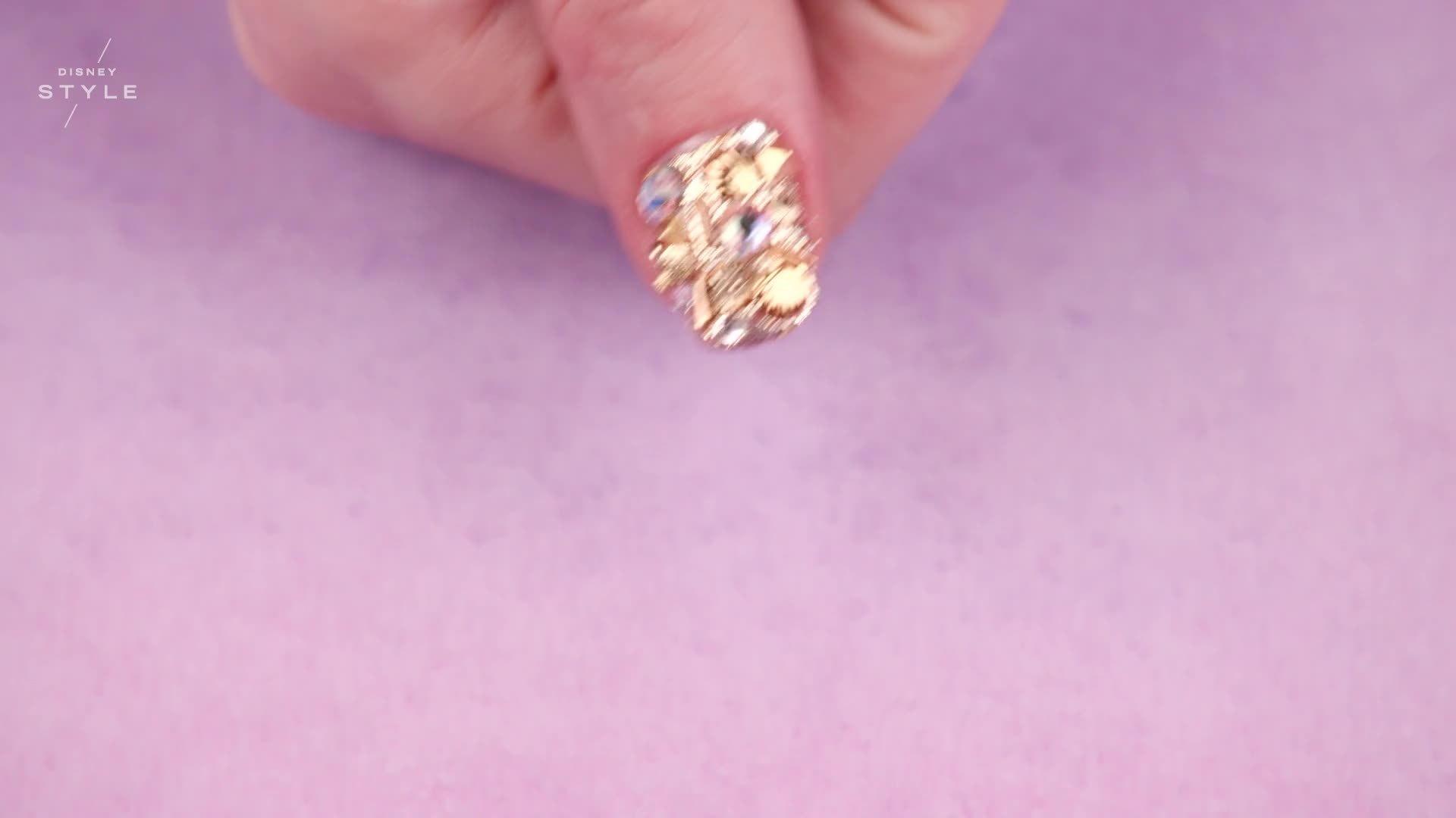 Moana's Tamatoa Gold 3D Nail Art | TIPS by Disney Style