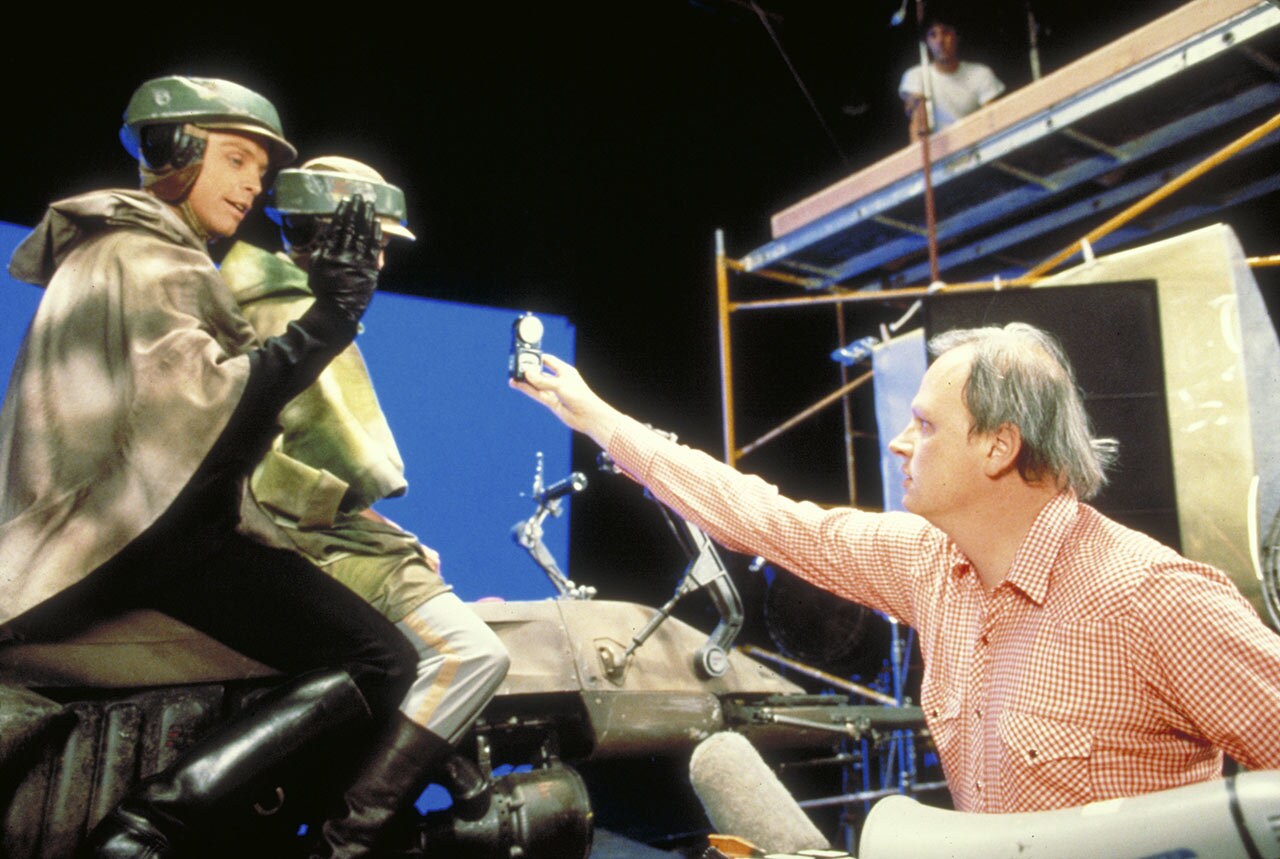 Dennis Muren behind the scenes of Return of the Jedi with Carrie Fisher