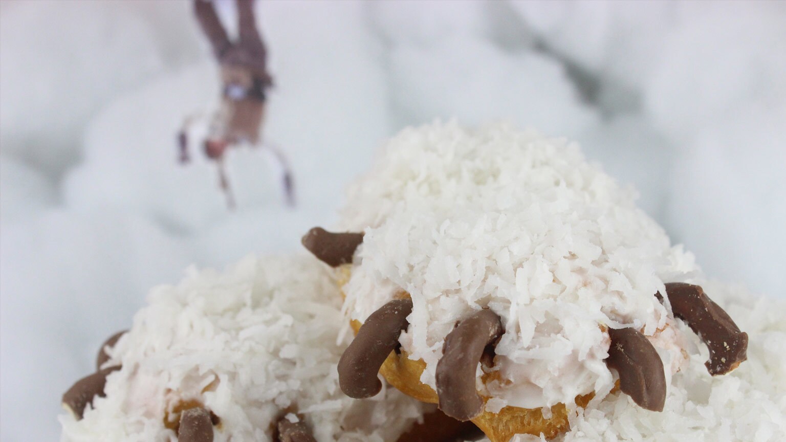 Wampa Arm Donuts are a Sweet Hoth Treat